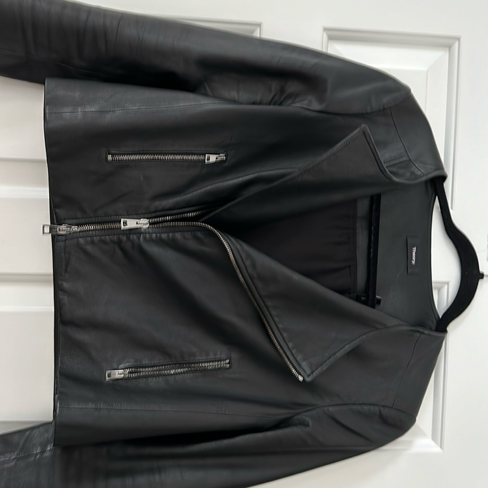 Siri classic leather jacket with front zippers